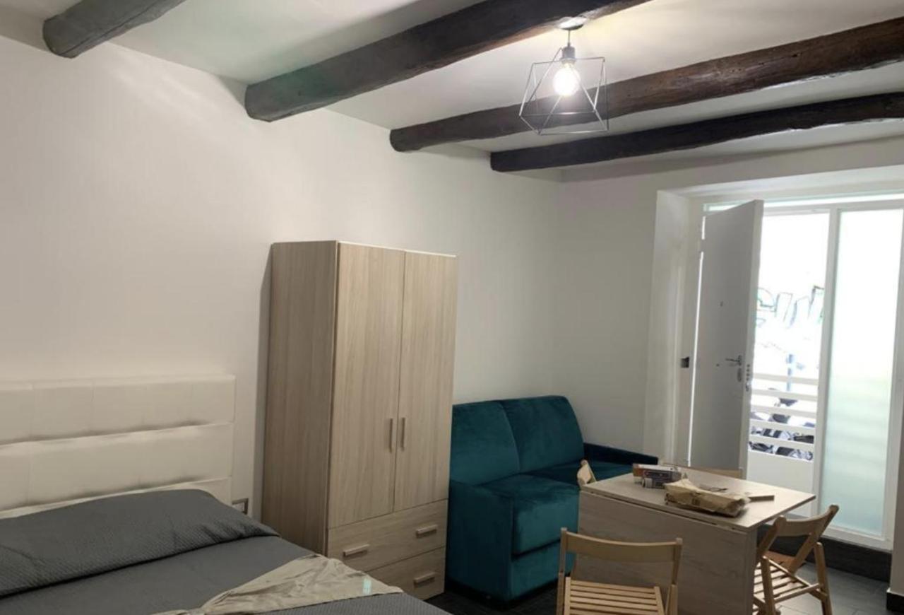 Viky House Chiaia Apartment Naples Luaran gambar