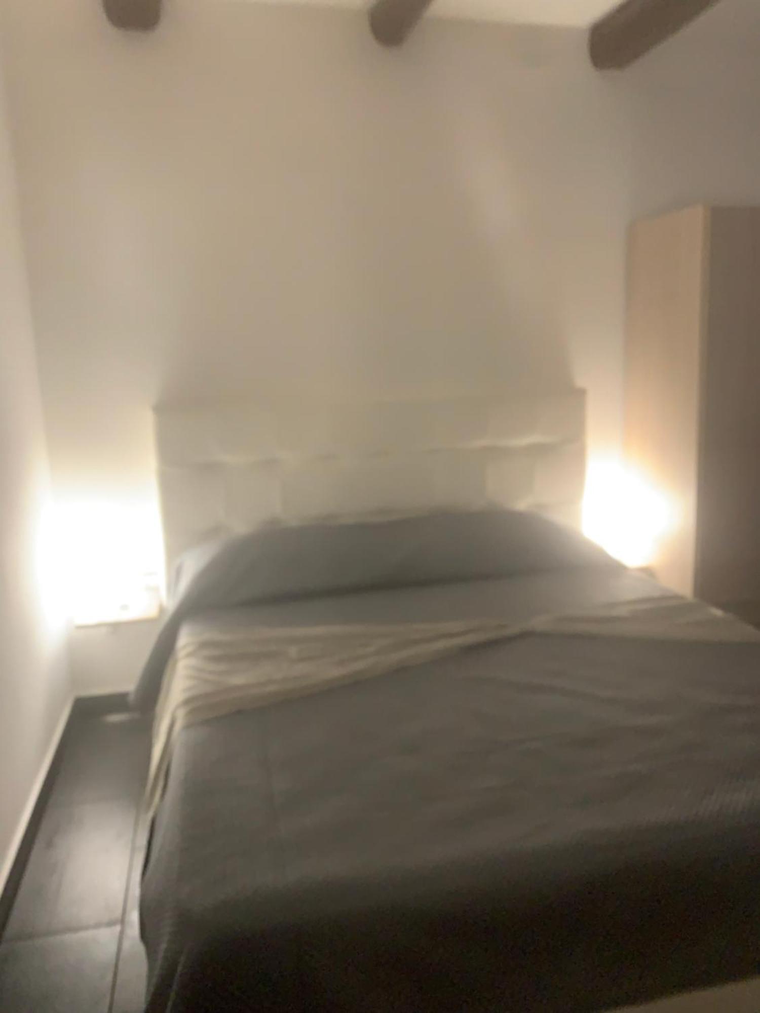 Viky House Chiaia Apartment Naples Luaran gambar